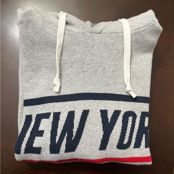 New York Hoodie - Picture 2 of 4
